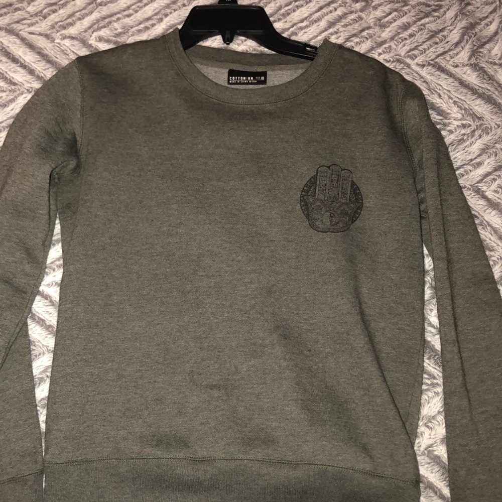 Sweatshirt